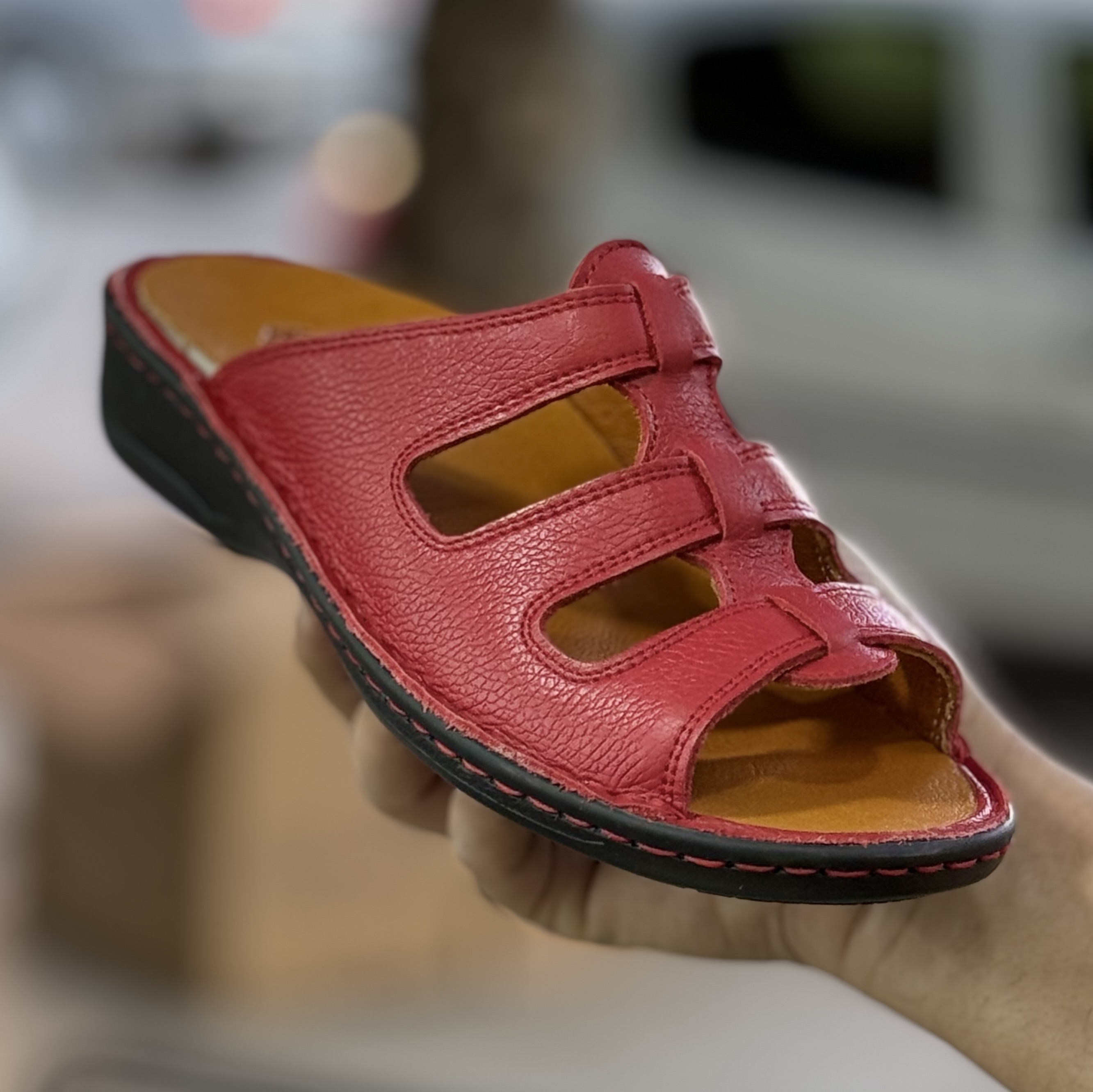 دمپایی روفرشی