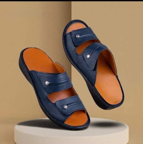 دمپایی رنگ مشکی